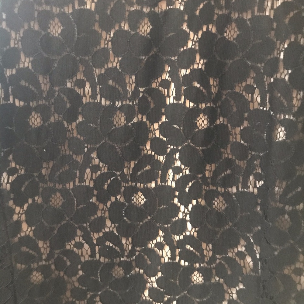 Black and white laser cut dress- French Connection - Picture 2 of 4